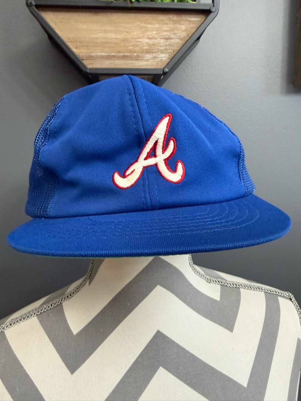Vintage Atlanta Braves snap back big league chew